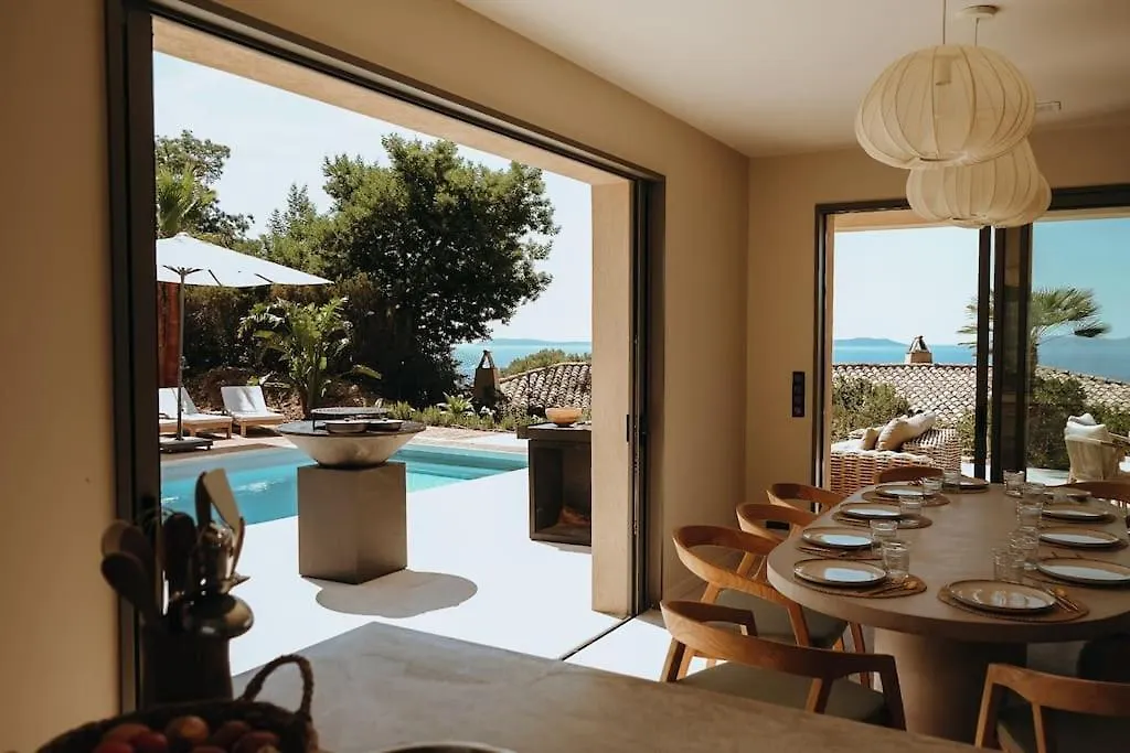 Elegance Et Luxe Au Rayol Canadel contacts